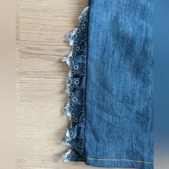 Moschino Boutique Jeans Ruffled Eyelet Size US 8 Crop High Waist Made in Italy - Picture 2 of 12